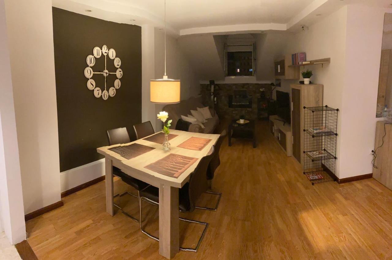 Apartamento Isabela2 Cangas de Onís Exterior foto